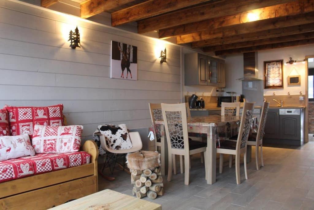 Chalet Cosy Renove Avec Vue Sur Le Lac Les Angles  Εξωτερικό φωτογραφία