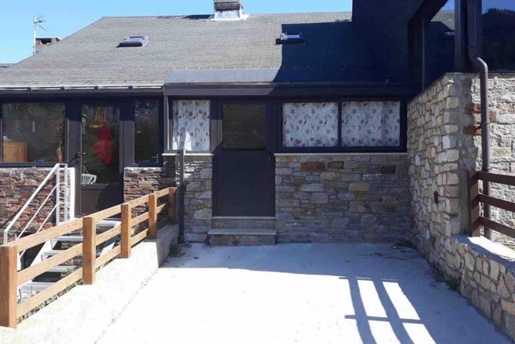 Chalet Cosy Renove Avec Vue Sur Le Lac Les Angles  Εξωτερικό φωτογραφία